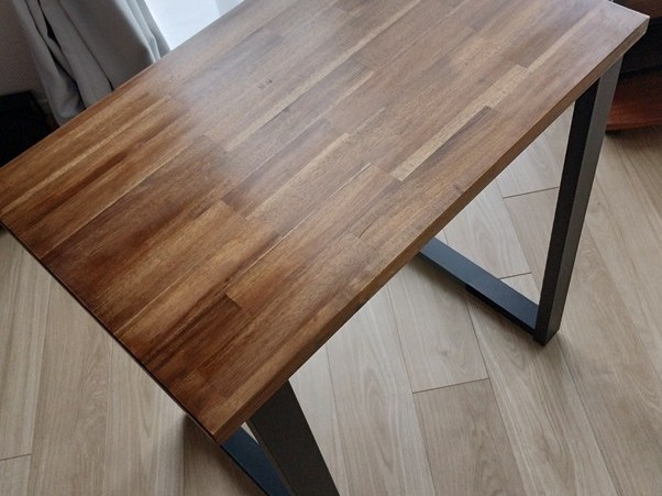 小さ目のパソコンデスク