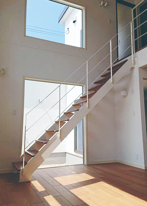 ストレート階段事例