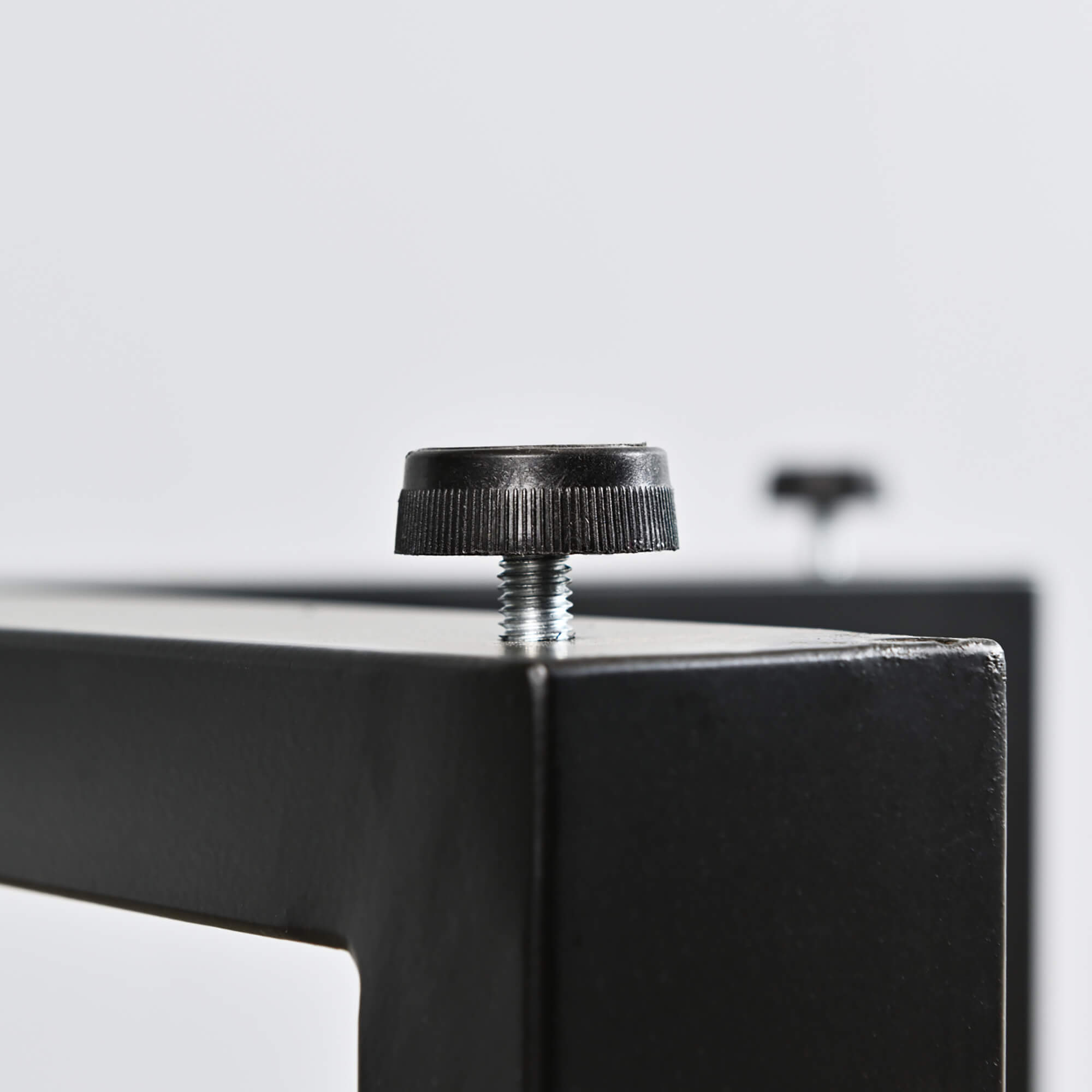 カウンターテーブル／T 型鉄脚