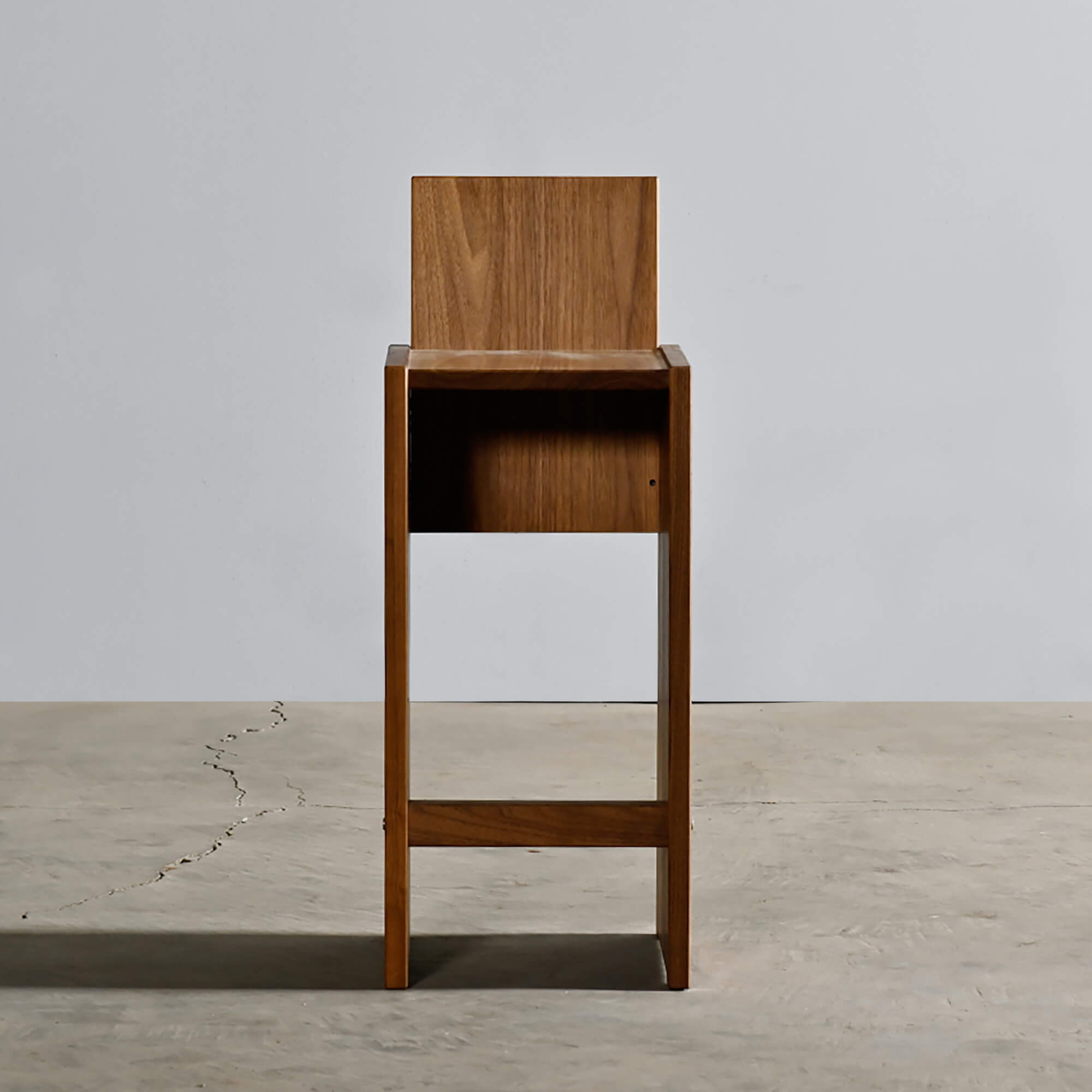 カウンターチェア／面材脚