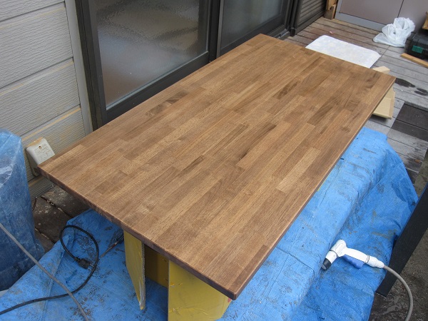 テーブルの天板修理 | 木材通販のマルトクショップ